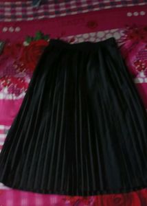 Selling Black Skirt