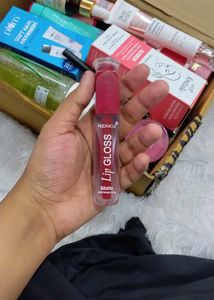 HudaGirl Lip Gloss - Matte Red