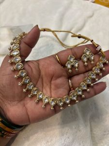 Elegant Kundan Necklace and Earring Set
