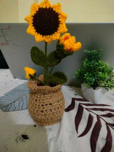 Crochet Sunflower Plant
