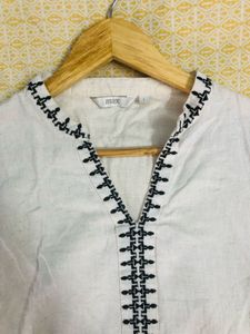 Max White Embroidered Tunic Top