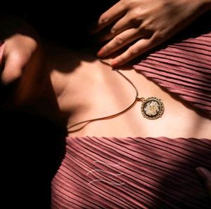 Vintage Floral Pendant Neckpiece