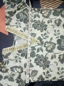 2000 coins Elegant Kurta Set with Intricate Neckli
