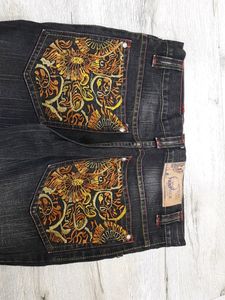 Feather Bootcut Jeans Size 32 Sa021