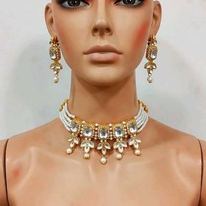 Elegant Necklace and Earrings Set