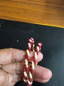 Elegant Red &amp; White Beaded Bangles