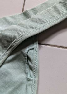 Ribbed Knit Sports Bra - Comfy &amp; Stylish!