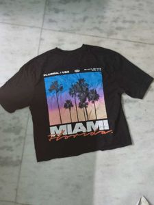 Black Miami Graphic T-Shirt Cropped