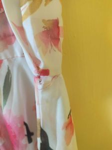 Elegant Floral Maxi Dress with shawl