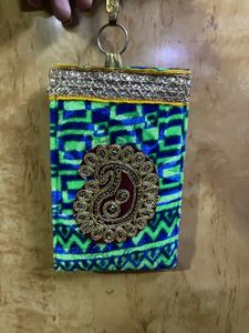 Mobile Purse With Sling