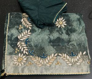 New- Elegant Embroidered 🪩Gottapatti Saree