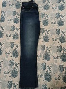 Levi's straight fit Navy Blue jeans