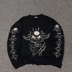 Men's Skull Graphic Long Sleeve T-Shirt