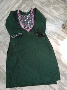 Elegant Green Kurta Set with Mirror Work
