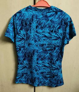 Patterned T-shirt