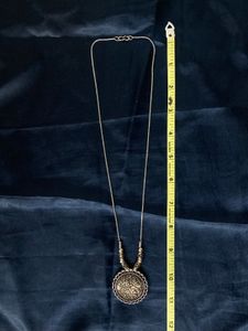 Elegant Vintage Style Dual Toned Necklace