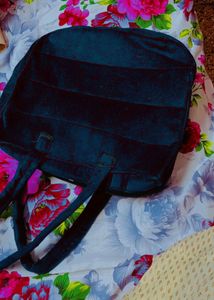 Women Selling Bag With Hand Bag