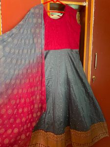 Elegant Grey Ethnic Gown with Dupatta