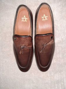 Arrow Men's Brown Leather Tassel Loafers