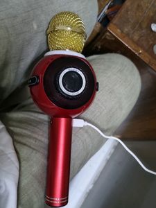 Mic Blue Tooth With Colour Changing