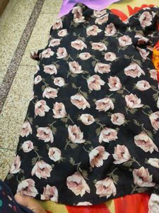 Stylish Floral Print Button-Up Blouse