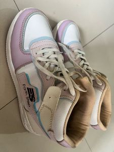 Stylish Women's Sneakers