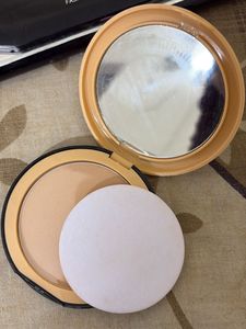 Combo of Hair Curlers, Eye Shadow pallet, Liquid L