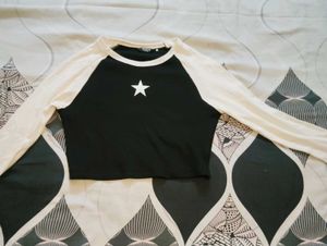 Black &amp; White Star Long Sleeve Top