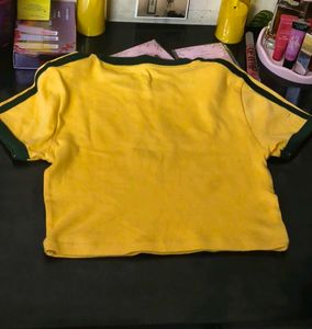 Retro Brasil Graphic Crop Top