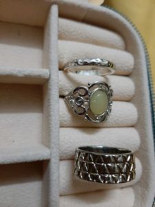 Set of 3 Unique Rings