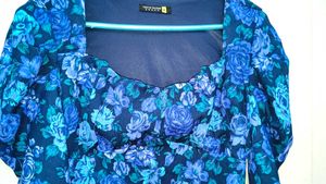 Blue Floral Long Sleeve Crop Top