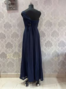 gown