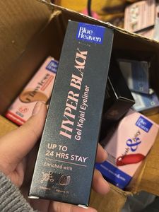 Blue Heaven Hyper Black Eyeliner
