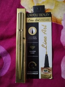 Golden Glittery Eyeliner