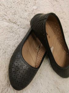 Hi-attitude Black Ballerinas