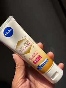 Nivea Luminous Even Glow Day Cream