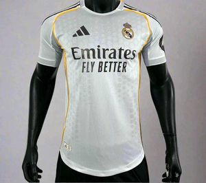 🔻PRICE DROP 🔻Adidas Real Madrid Jersey