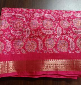 Elegant Pink Paisley Saree