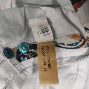 Classic White Lyocell Shorts
