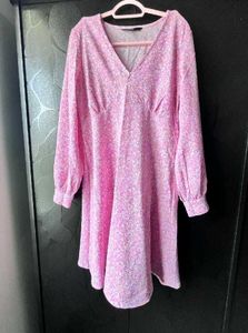 Vero Moda Pink Floral Print V-Neck Dress