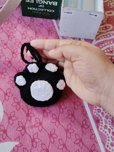 72.Crochet Paw pouch/bag charm