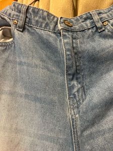 Light Wash Flared Jeans