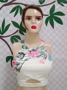 (900)Floral Print Crop Top