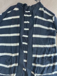 American Eagle Blue &amp; White Striped Cardigan / Shr