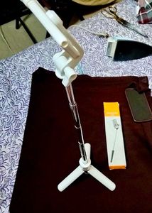 selfie stick with bluetooth remote