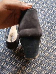 Black Bow Heels