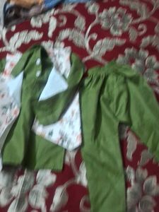 Green Ethnic Kurta Set with Floral Print