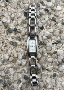Elegant Omax Quartz Watch