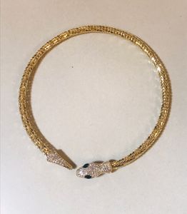 nackless,choker