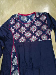 Rayon kurti XL size gud condition.